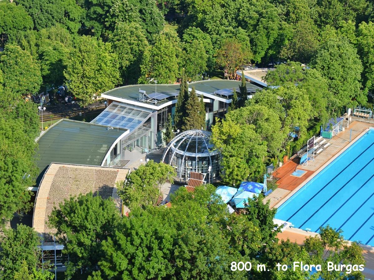 4U Apartment - Gurko Burgas Bagian luar foto
